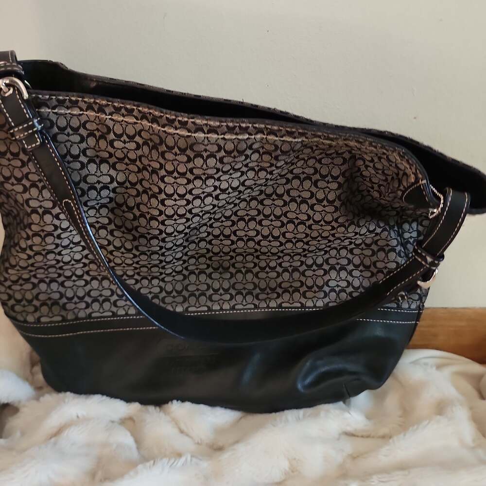 Coach Signature Jacquard Black Leather Canvas Bucket Handbag A0885-F11666 Nice